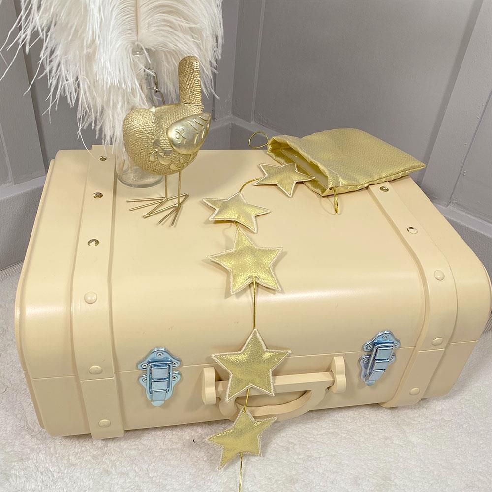 5 Gold Star Garland