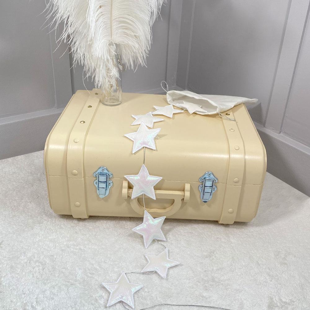 8 Star Sparkling White Garland