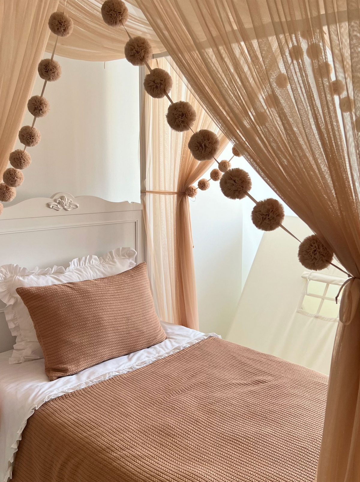Poster Bed Basic-Champagne