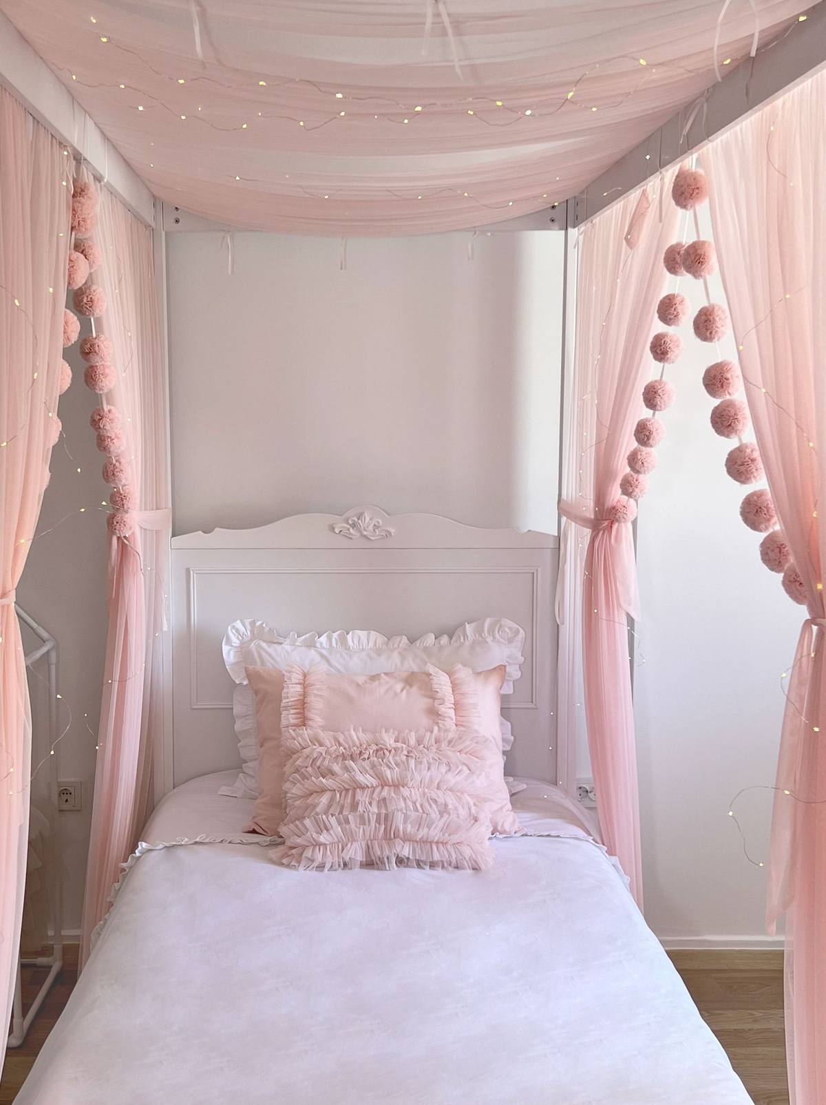 Poster Bed Basic-Baby Pink