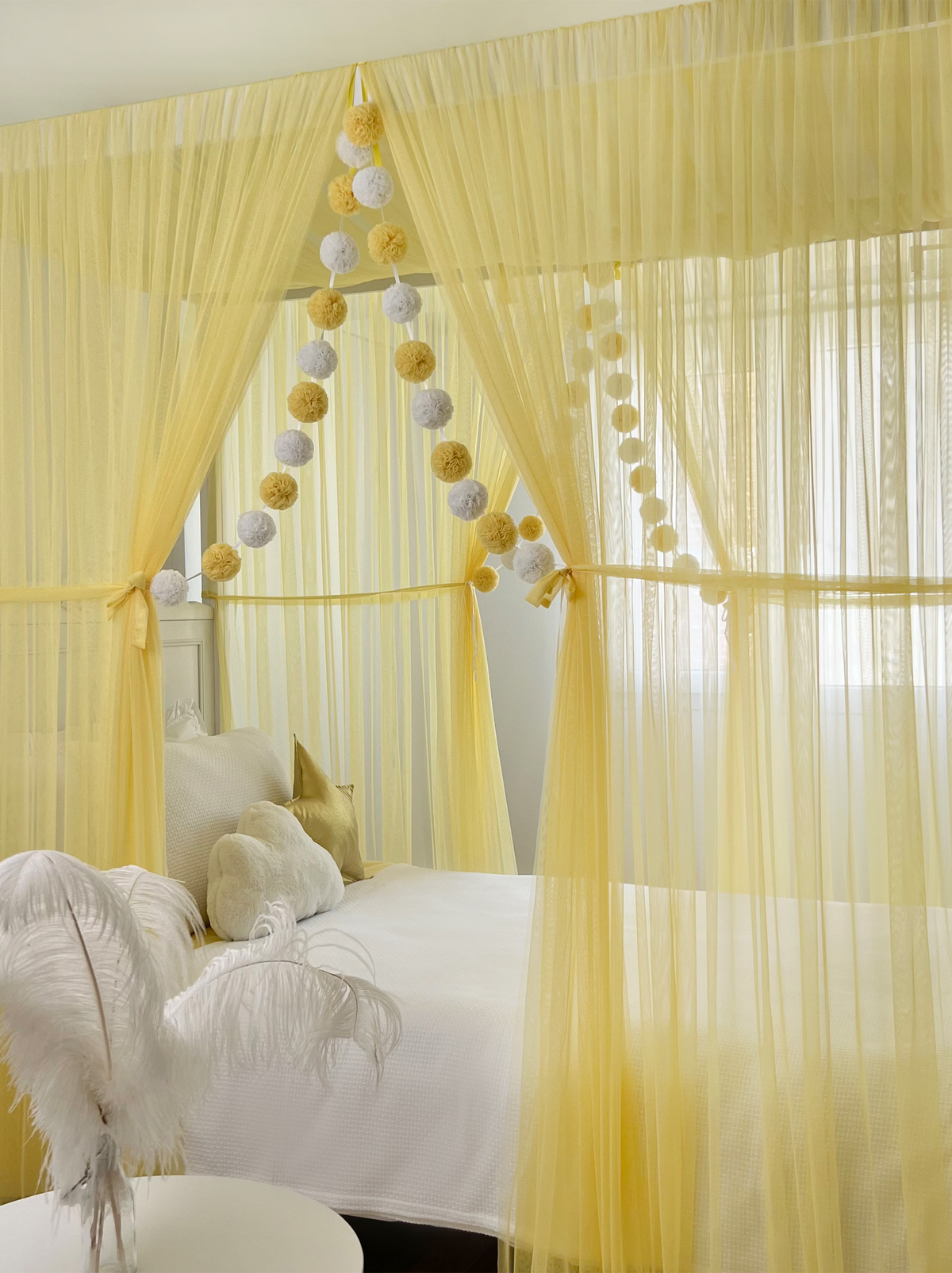 Poster Bed Basic-Yellow