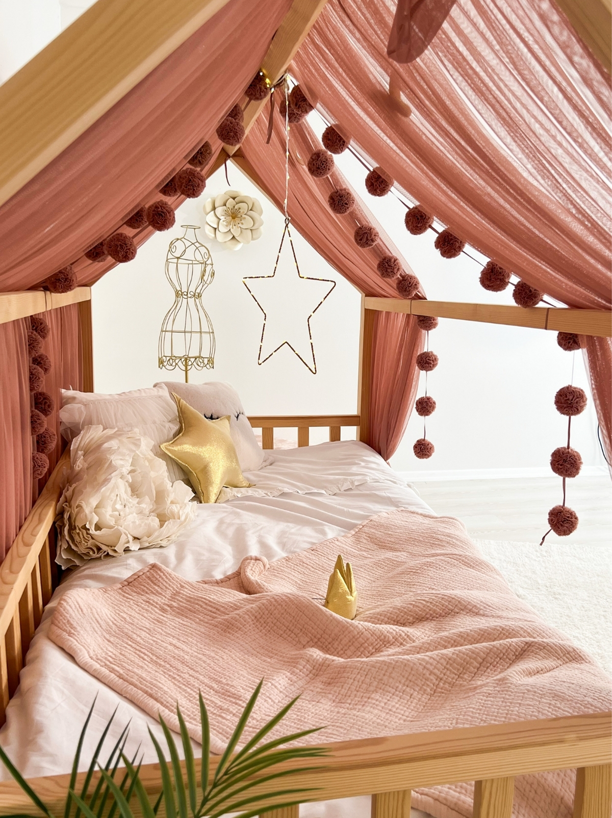 Montessori Bed Canopy Basic-Pinkish Brown