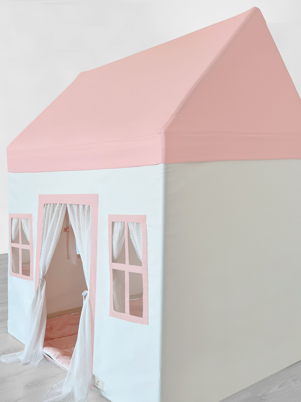 Playhouse-Macaron Roseberry