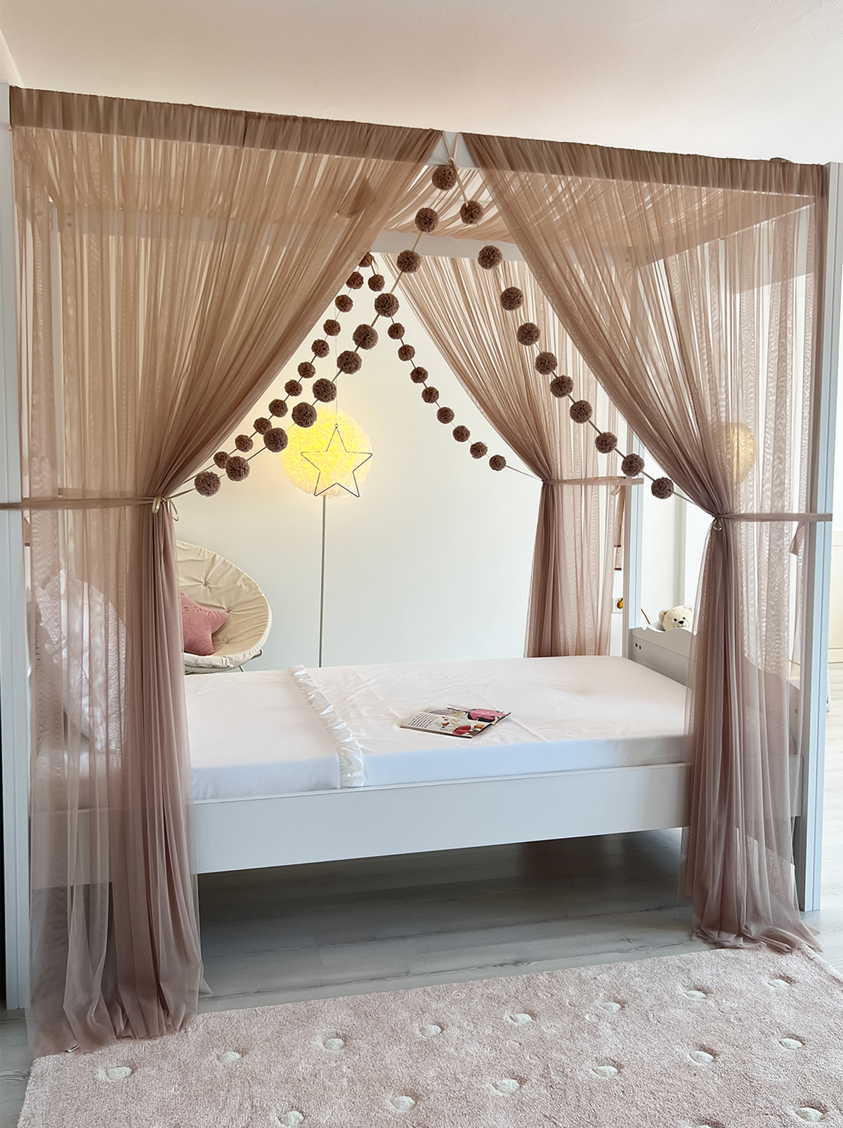 Poster Bed Basic-Mink