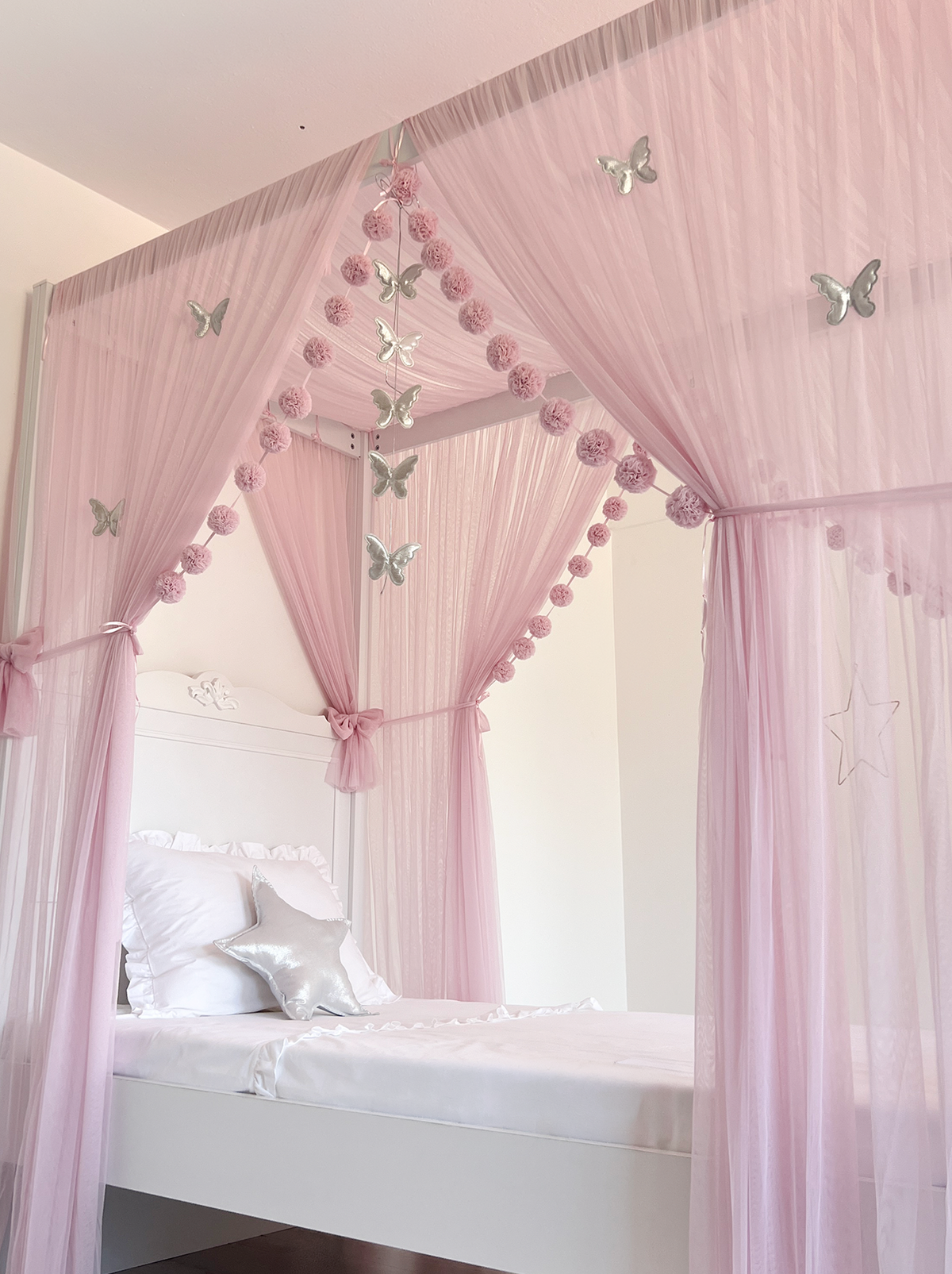 Poster Bed Deluxe-Baby Lilac