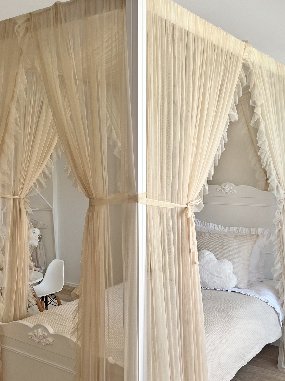 Poster Bed Deluxe with Frill-Beige