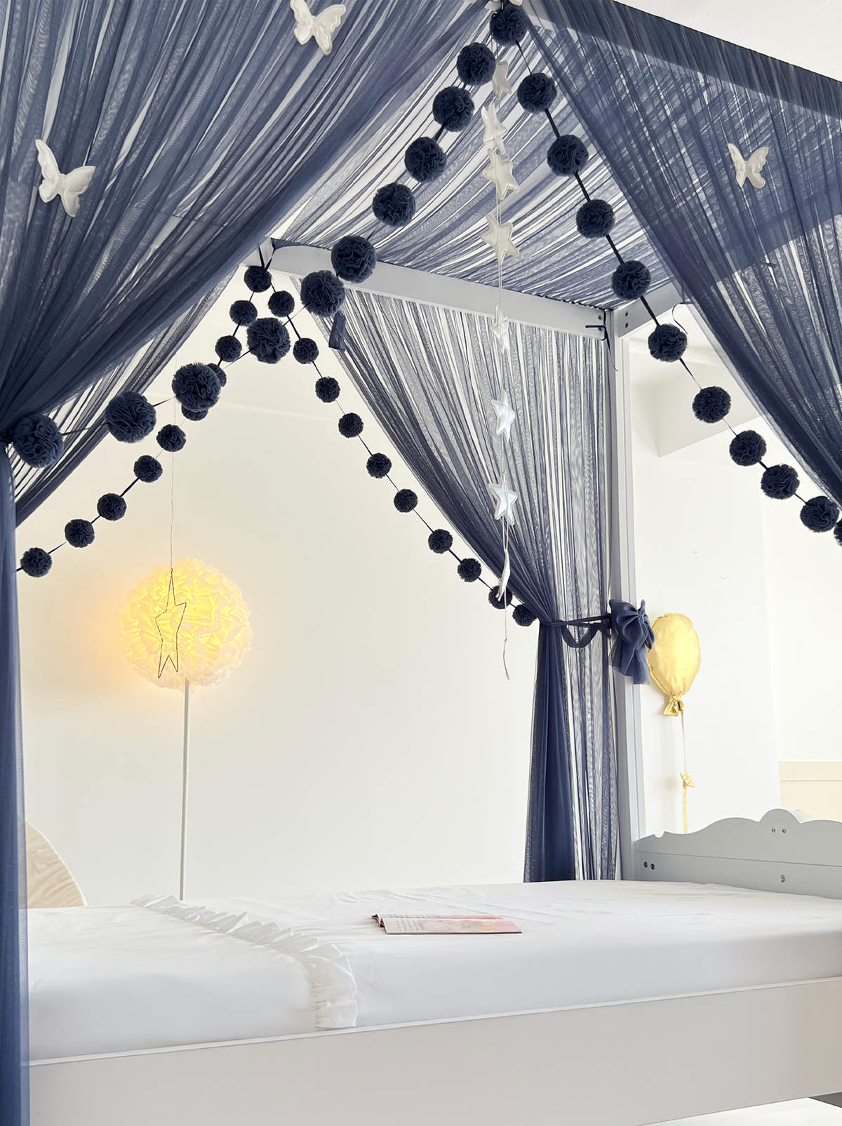 Poster Bed Basic- Glaucous Blue