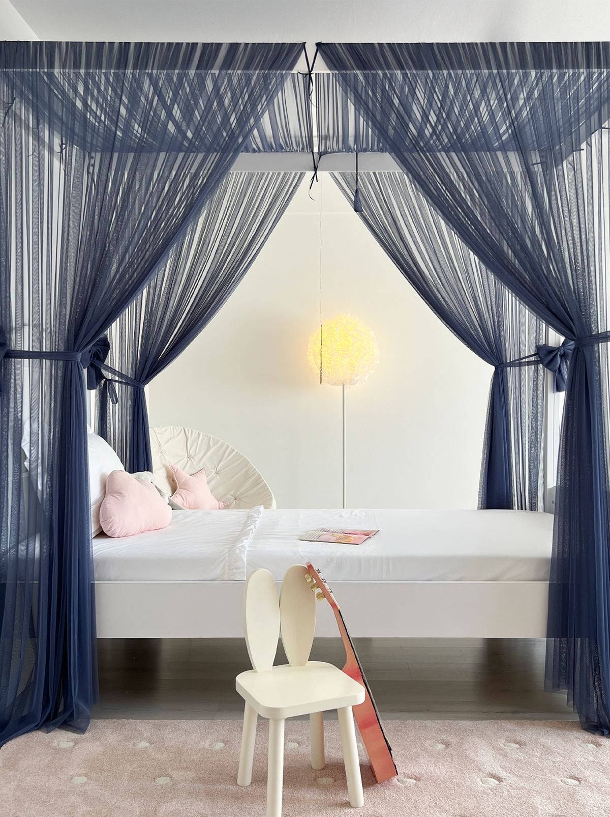Poster Bed Basic- Glaucous Blue