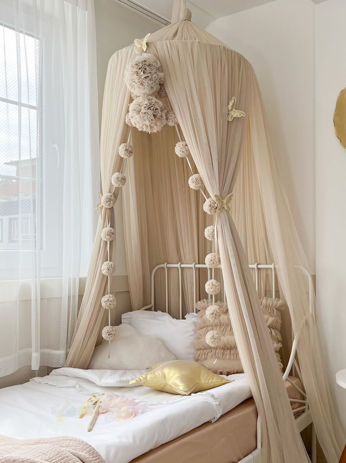 Tulle Canopy-Beige