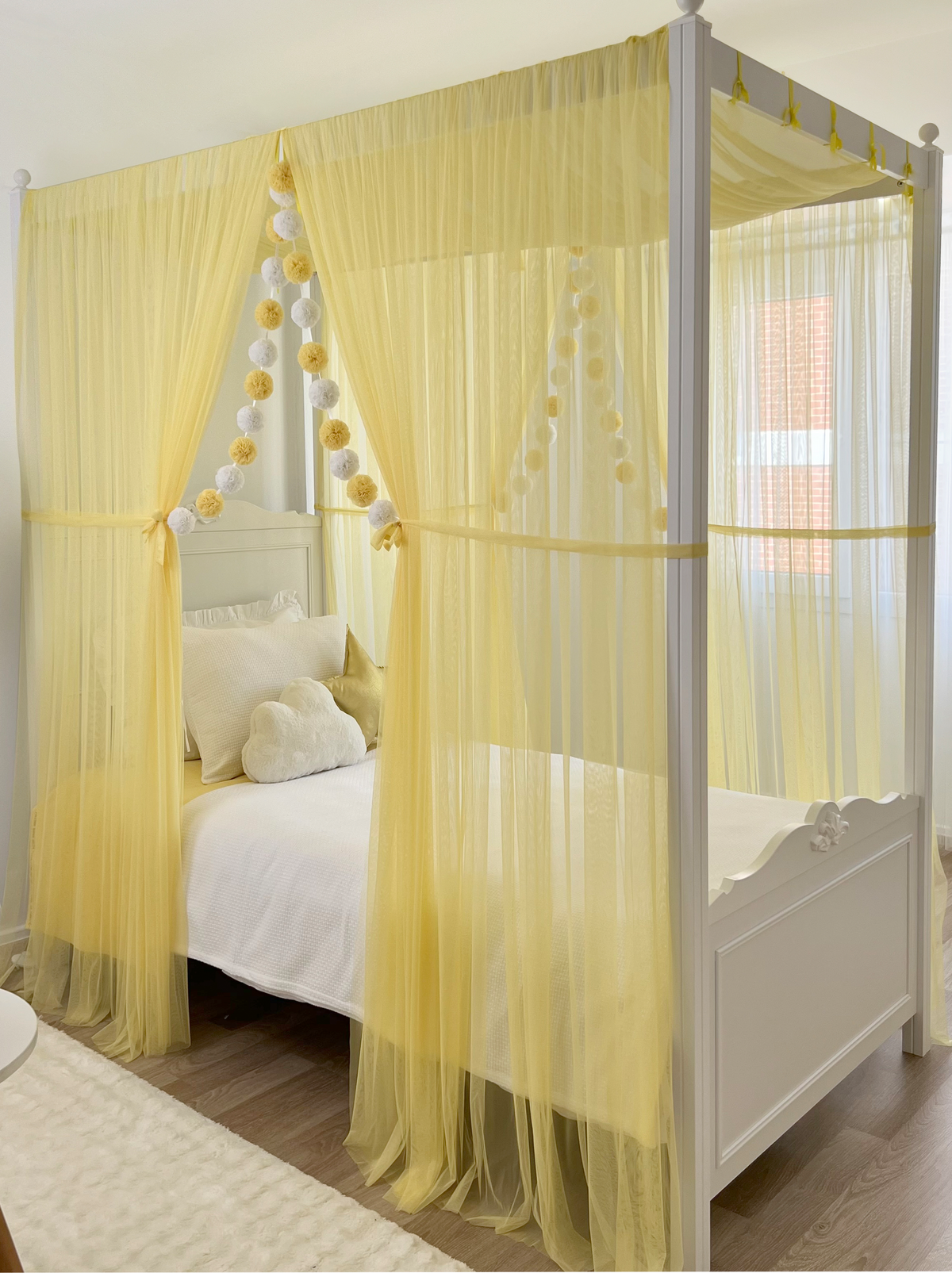 Poster Bed Basic-Yellow