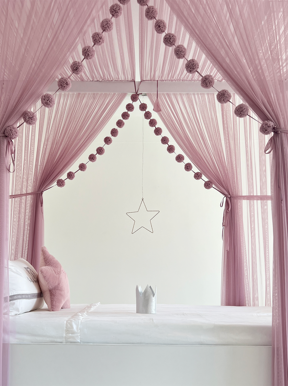 Poster Bed Deluxe-Dusty Lilac