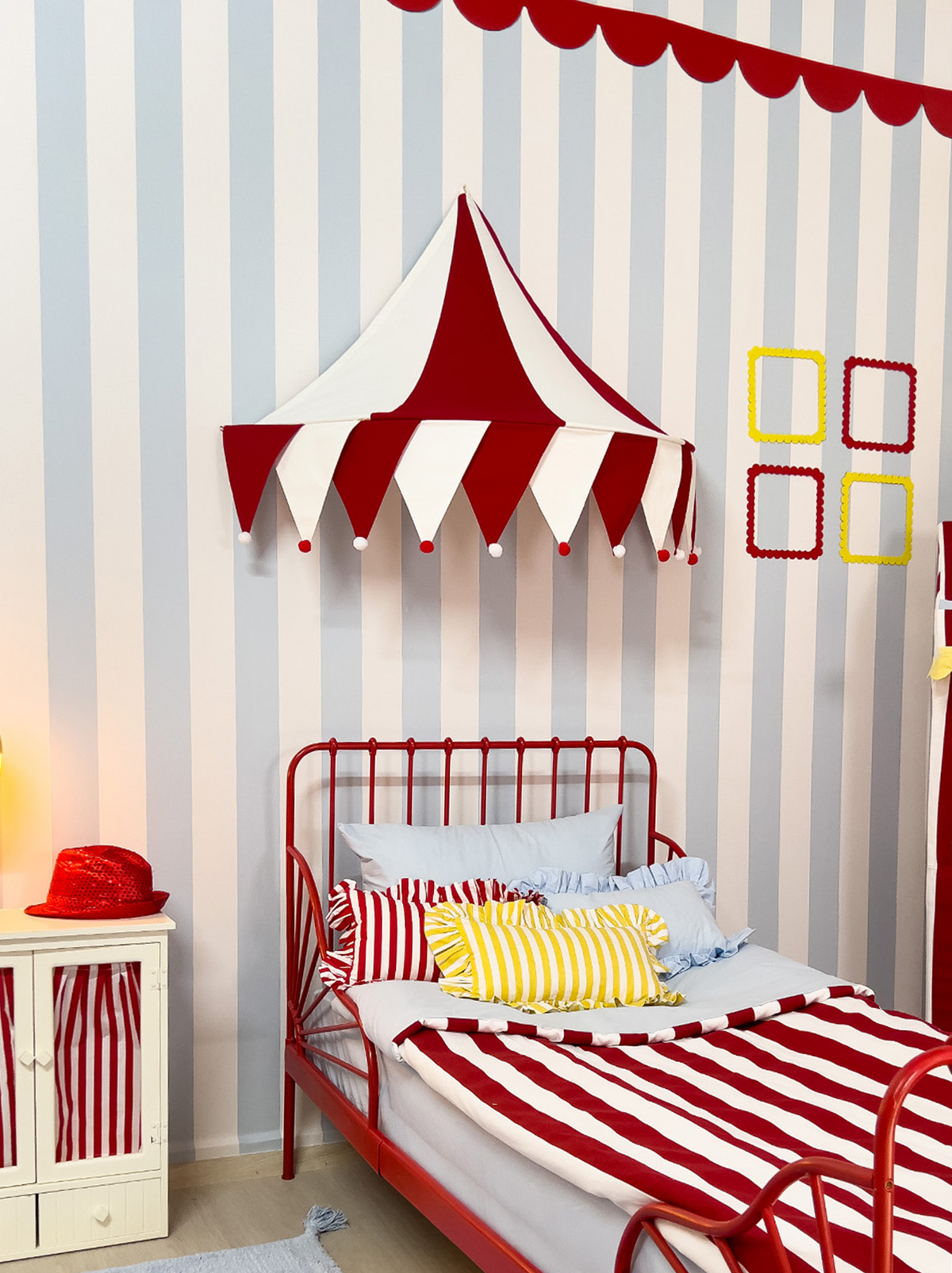 Half Moon Canopy-Circus