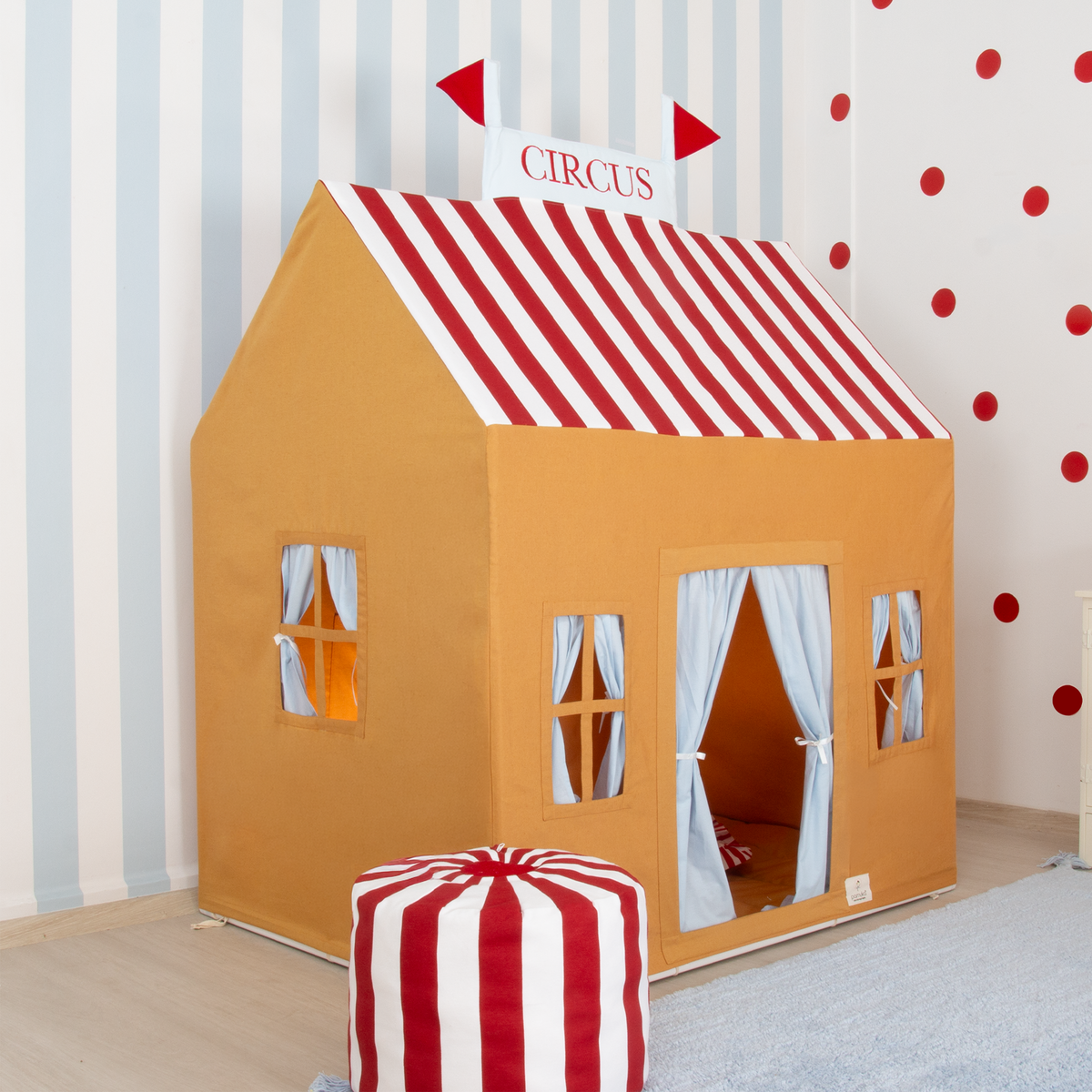 Playhouse-Circus