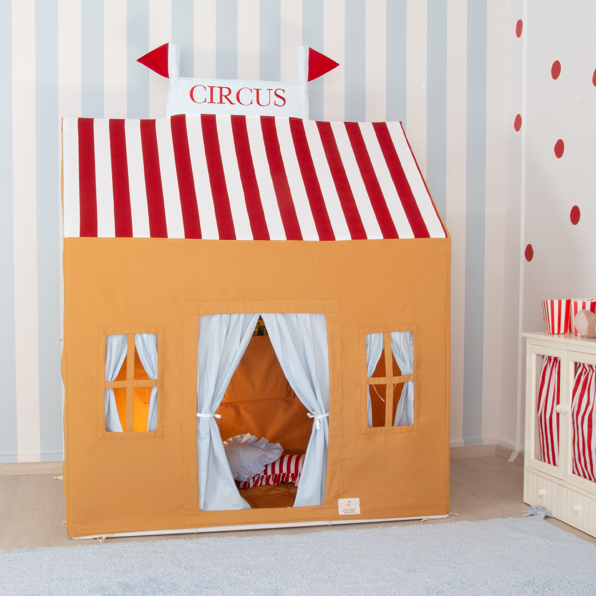 Playhouse-Circus