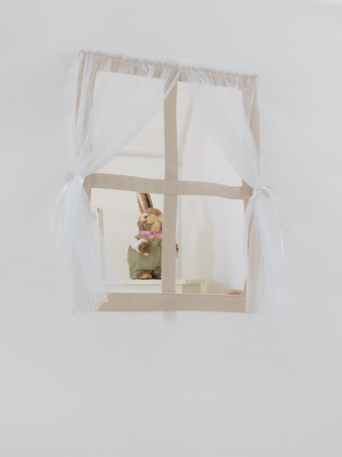 Playhouse Montessori With Curtains-White