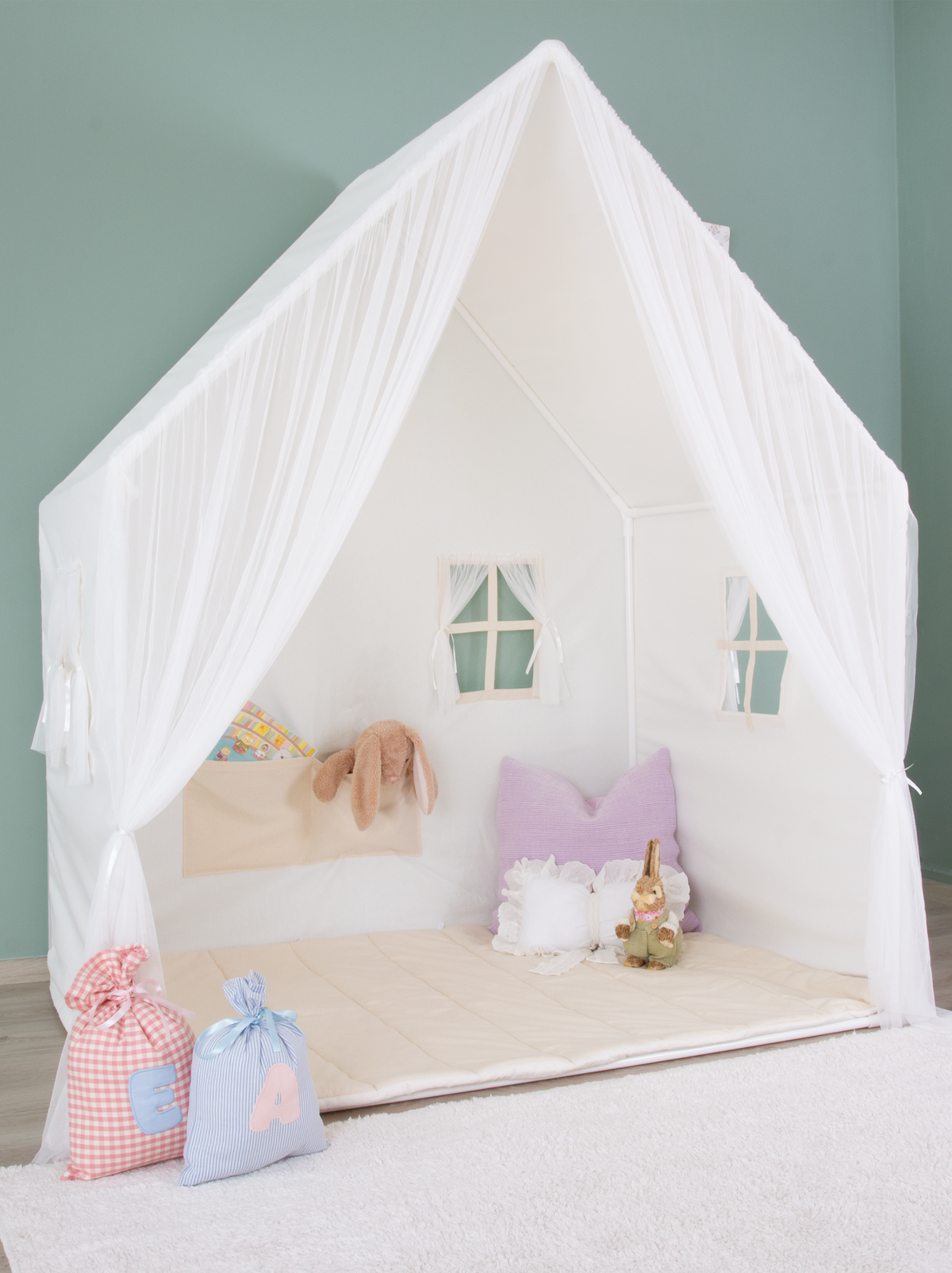 Playhouse Montessori With Curtains-White