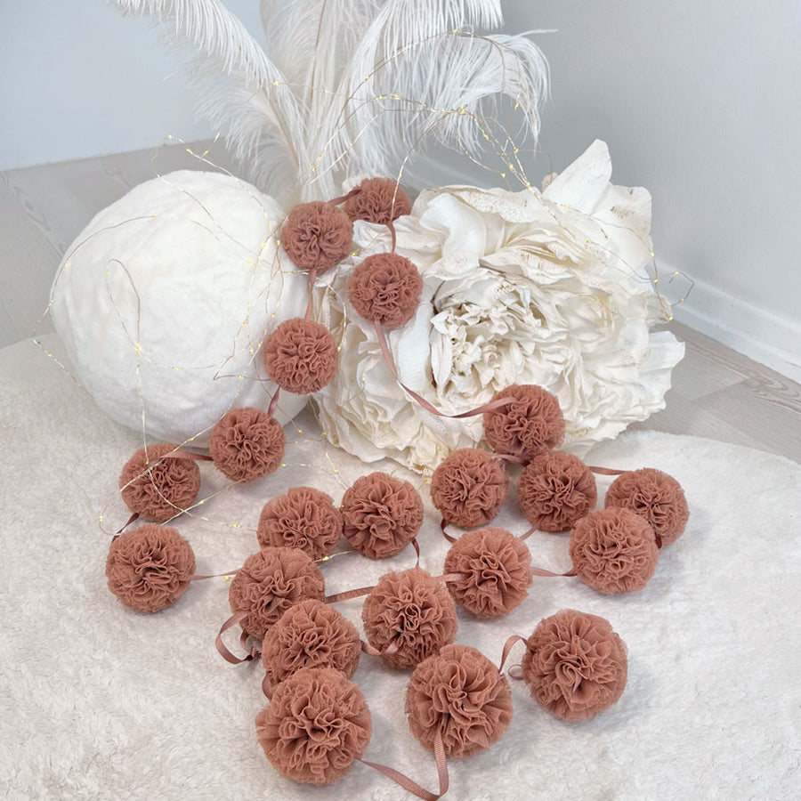 Mini Pompoms-Pinkish Brown