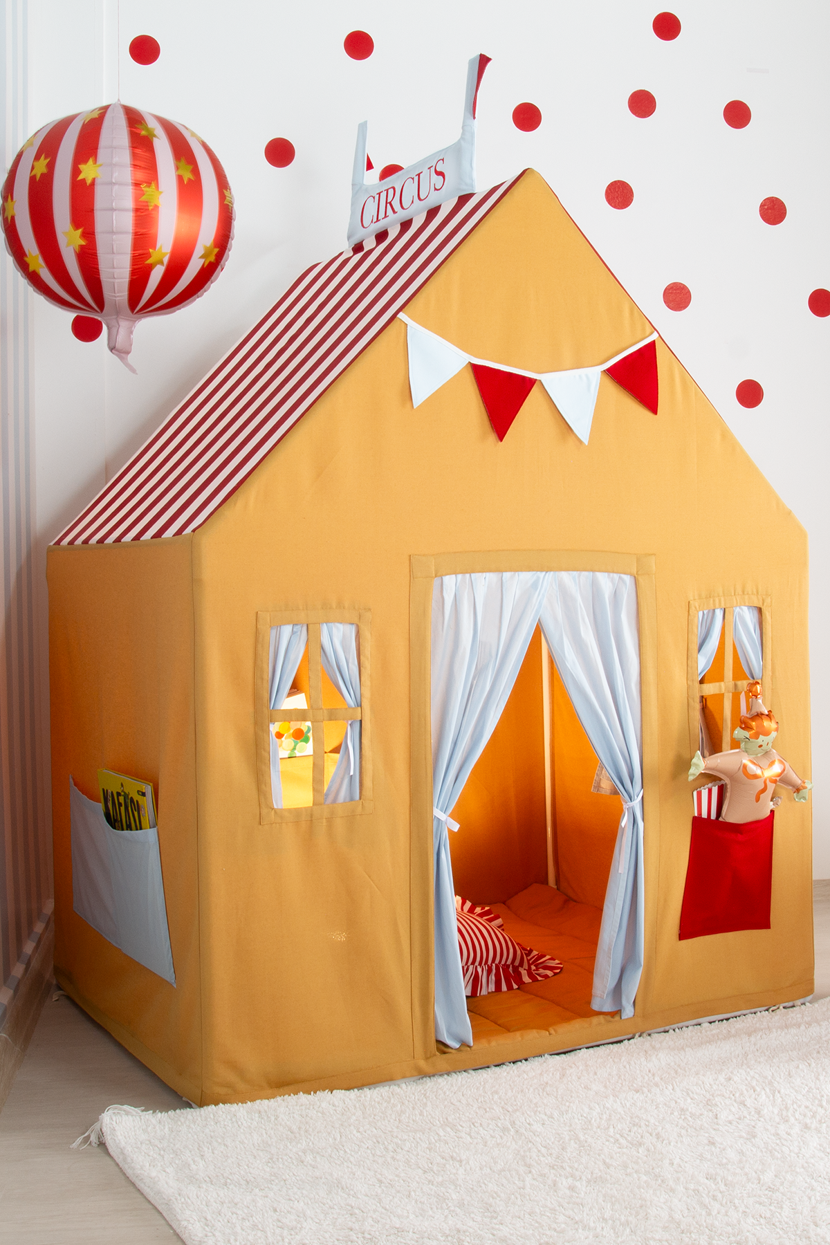 Playhouse-Circus