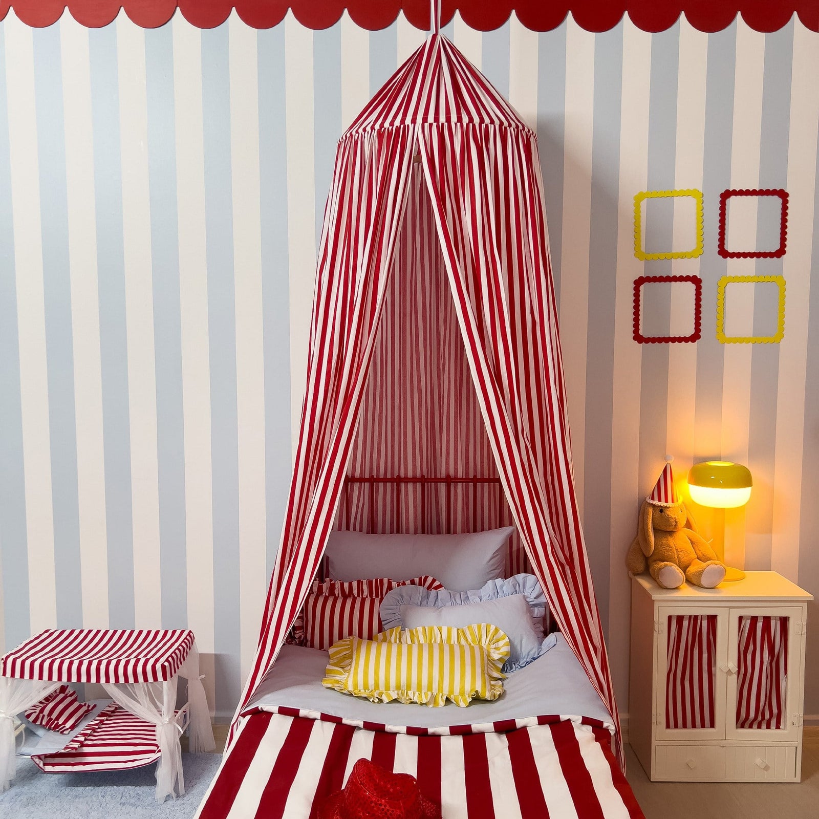 CANOPY - CIRCUS