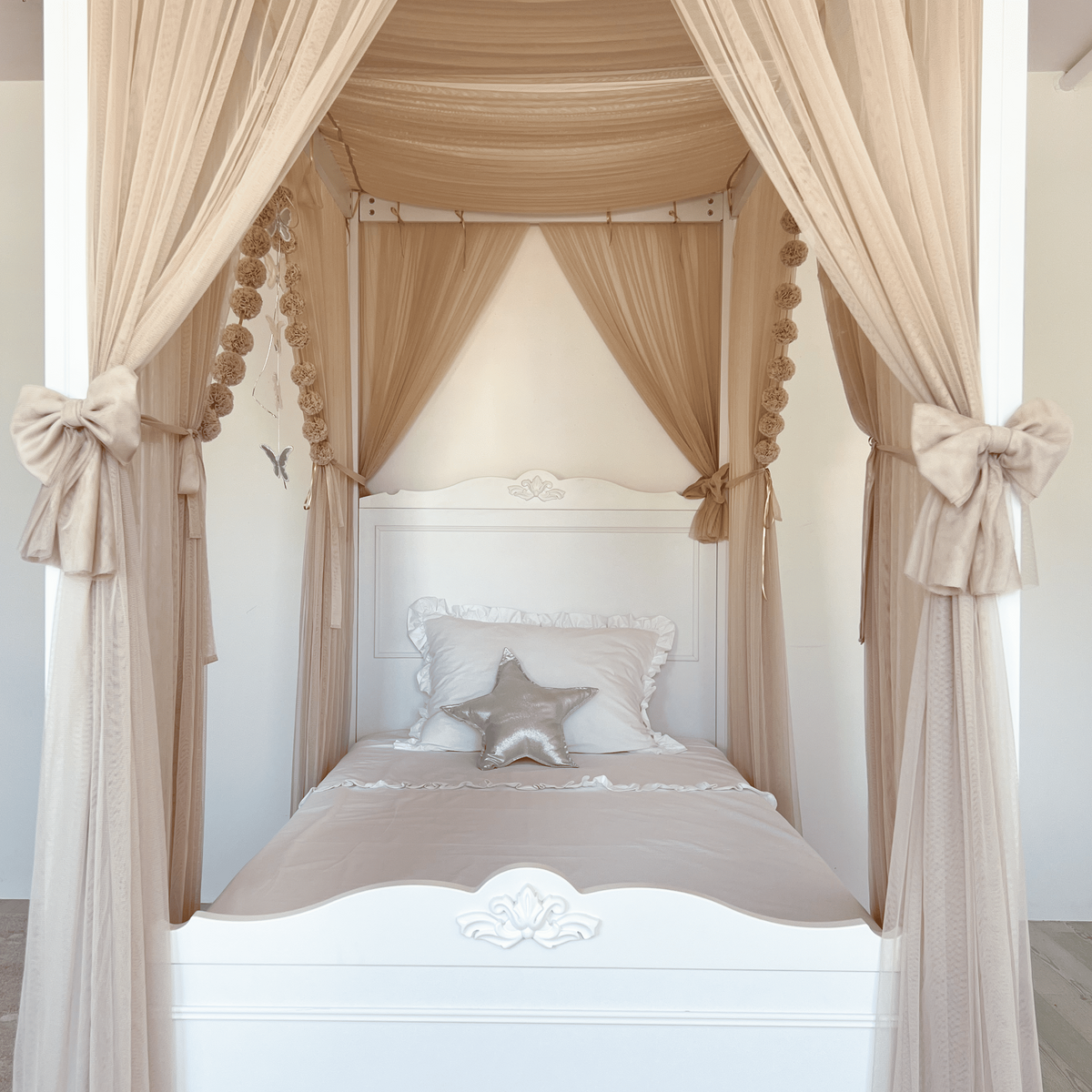 Poster Bed Deluxe-Pinkish Stone