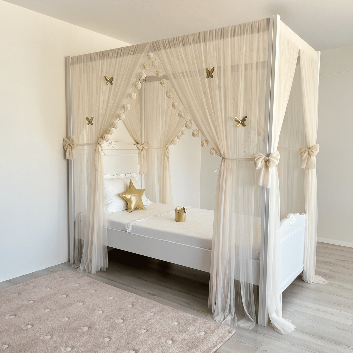Poster Bed Deluxe-Vanilla