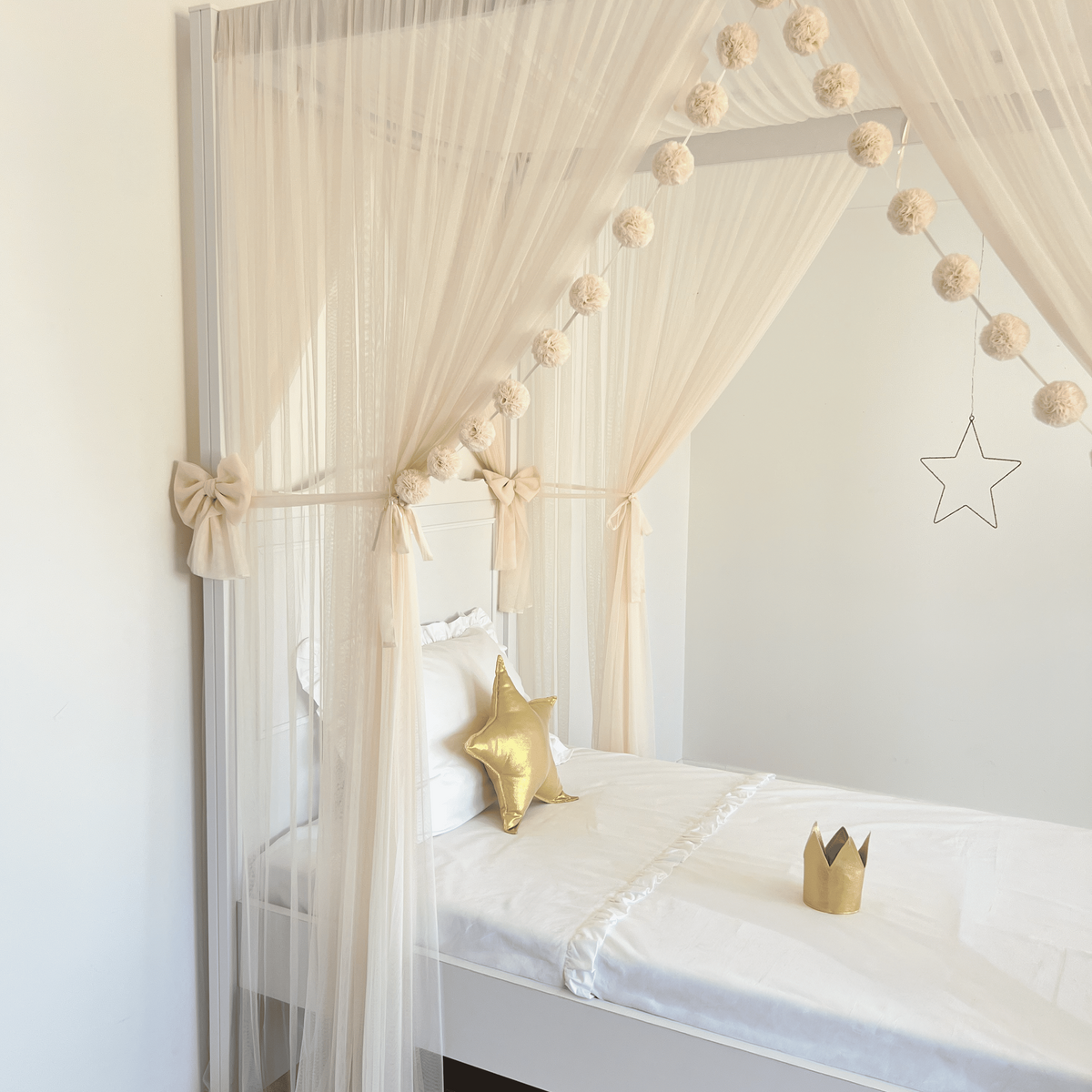 Poster Bed Deluxe-Vanilla