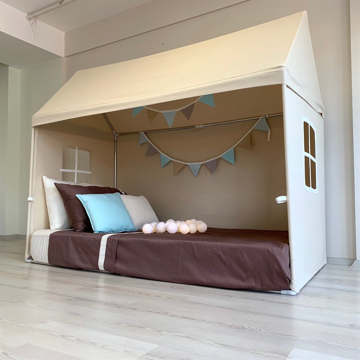 Playhouse-Twin Size Natural Without Curtains