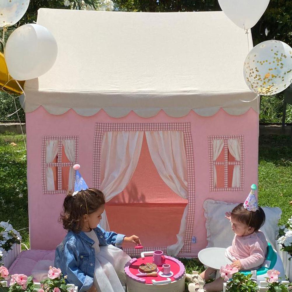 PLAYHOUSE-NATURAL ROOF